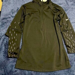 Nike Woman Dri-FIT UV Long-Sleeve